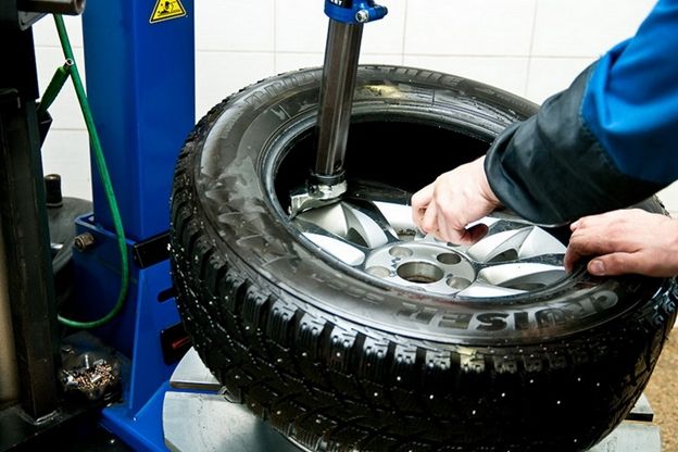 Шиномонтаж и ремонт боковых порезов шин в Самаре - цены на ремонт литых дисков и балансировку колес